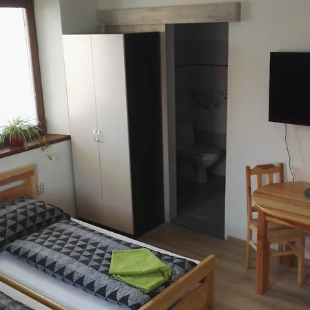 Daire Apartmany Opolany Opolany