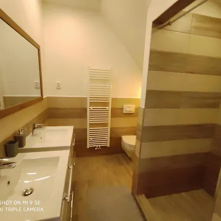 Daire Apartmany Opolany Opolany