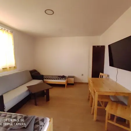 Apartmany Opolany شقة Opolany