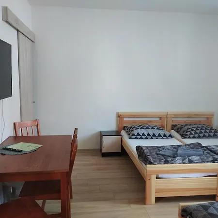 Apartmany Opolany Daire Opolany